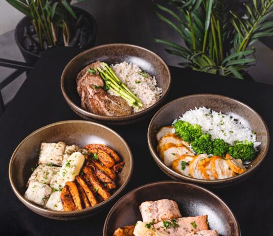 겨울철 식단과 운동을 결합한 건강 전략 cooked food on black ceramic bowls